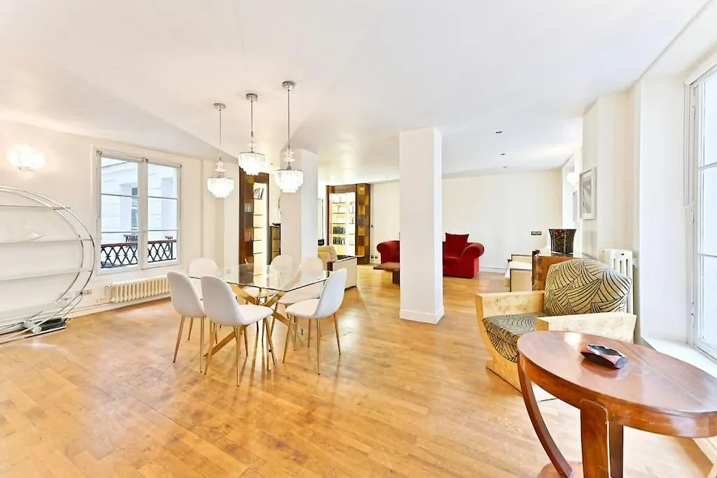 Grand Appartement Prestigieux Et Central A Париж 0*,